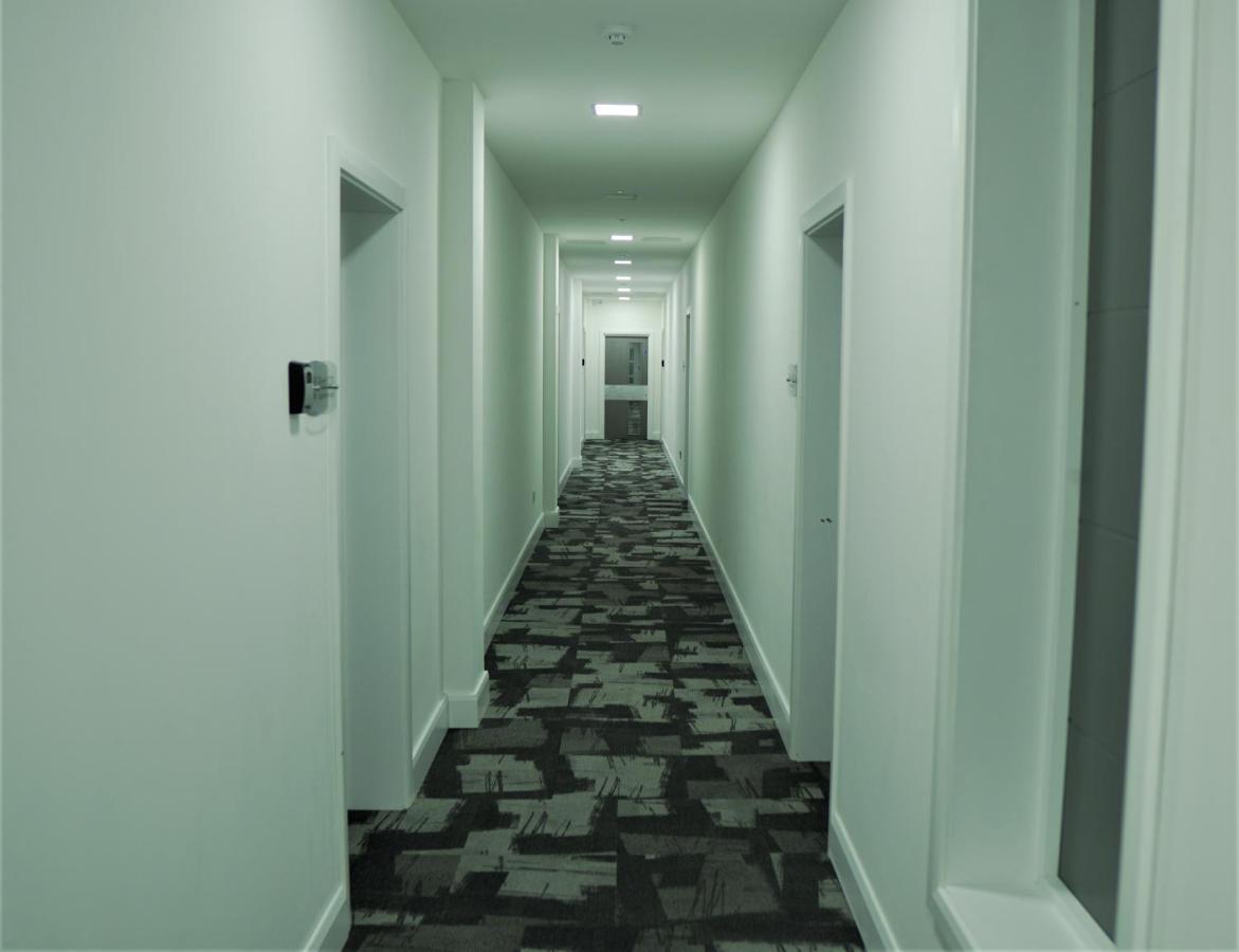 Sapphire House Apartments Телфорд Экстерьер фото