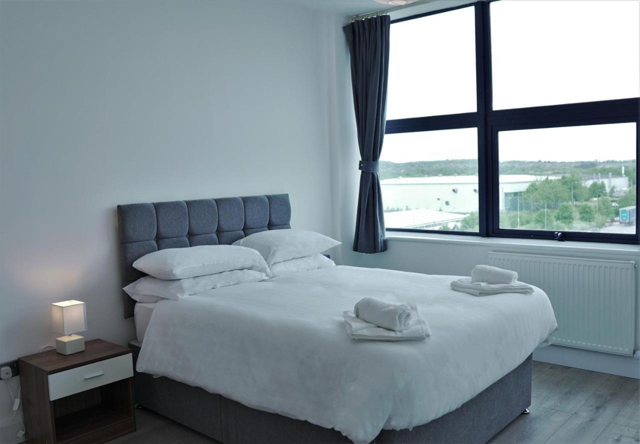 Sapphire House Apartments Телфорд Экстерьер фото