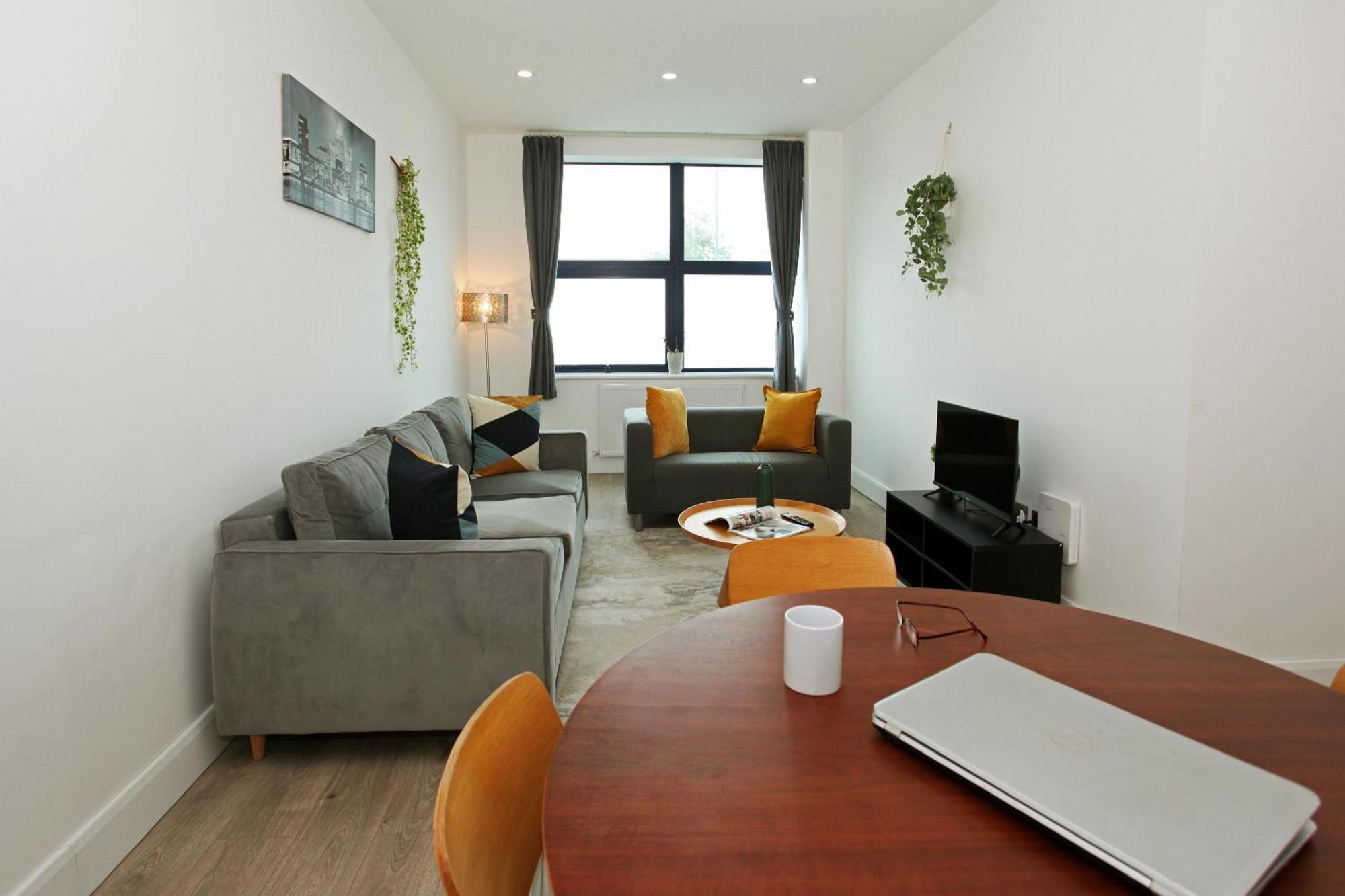 Sapphire House Apartments Телфорд Экстерьер фото